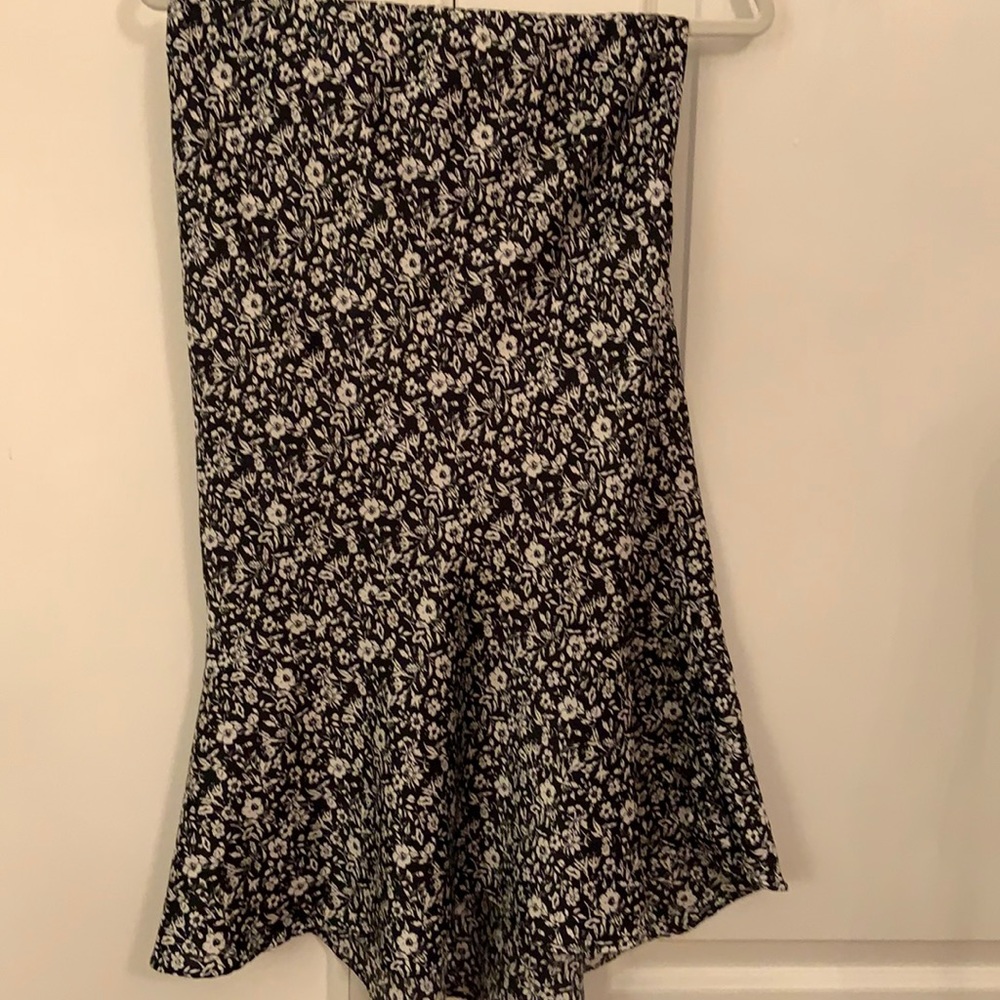 Abercrombie black and white skirt